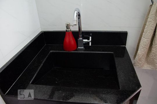 Lavabo de casa para alugar com 2 quartos, 120m² em Vila Medeiros, São Paulo