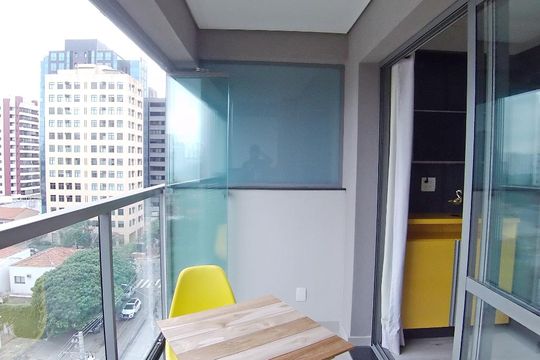 Varanda de kitnet/studio para alugar com 1 quarto, 30m² em Vila Cordeiro, São Paulo