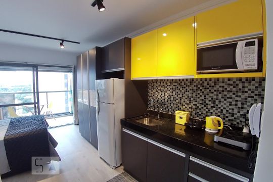Kitnet/Studio para alugar com 1 quarto, 30m² em Vila Cordeiro, São Paulo