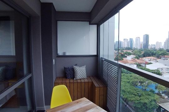 Varanda de kitnet/studio para alugar com 1 quarto, 30m² em Vila Cordeiro, São Paulo