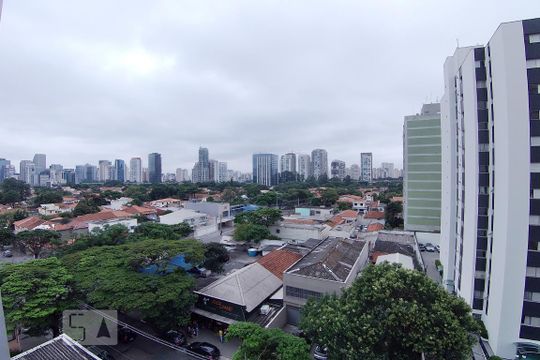 Vista de kitnet/studio para alugar com 1 quarto, 30m² em Vila Cordeiro, São Paulo