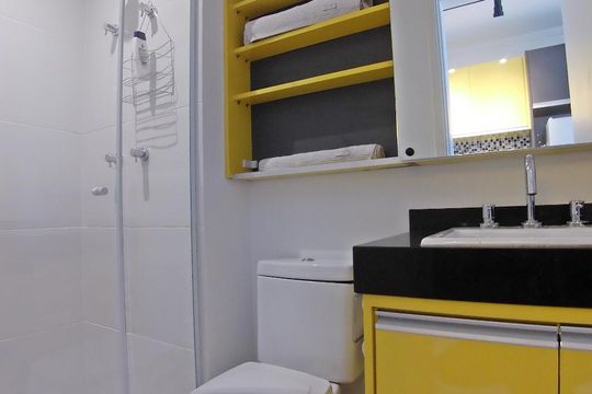 Banheiro de kitnet/studio para alugar com 1 quarto, 30m² em Vila Cordeiro, São Paulo