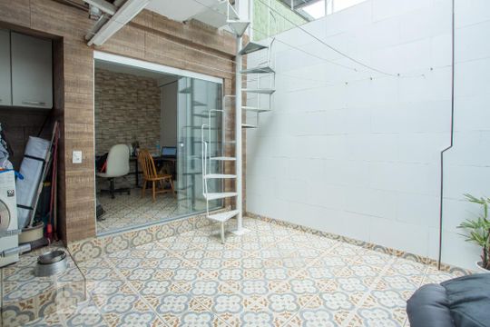 Quintal de casa à venda com 2 quartos, 120m² em Santana, São Paulo