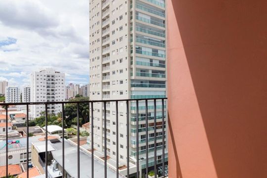 varanda de apartamento à venda com 2 quartos, 70m² em Vila Alexandria, São Paulo