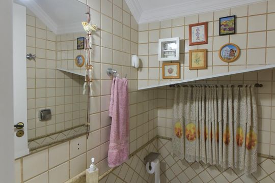 Lavabo de casa à venda com 3 quartos, 280m² em Nova Petrópolis, São Bernardo do Campo