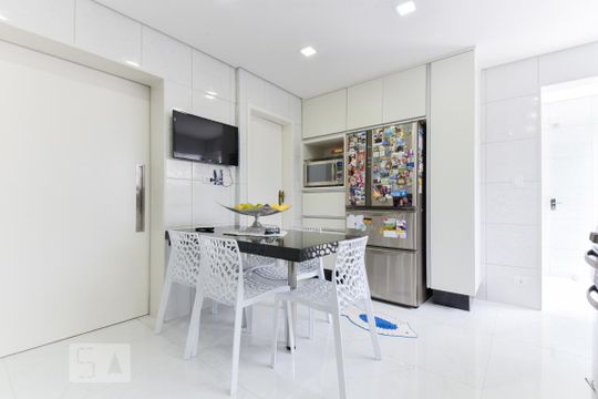 Cozinha de casa à venda com 3 quartos, 280m² em Nova Petrópolis, São Bernardo do Campo