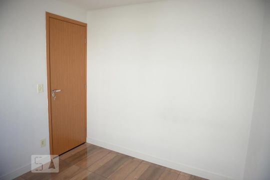 Quarto de apartamento para alugar com 2 quartos, 42m² em Igara, Canoas
