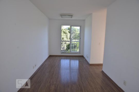 Apartamento à venda com 2 quartos, 48m² em Taquara, Rio de Janeiro