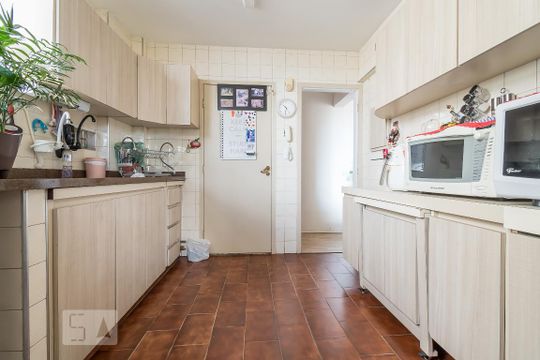 Cozinha de apartamento à venda com 3 quartos, 90m² em Nova Piraju, São Paulo
