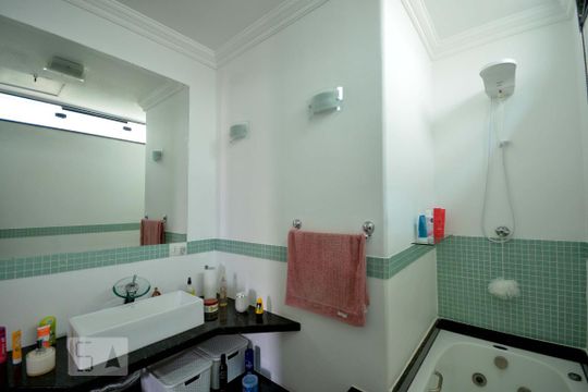 Suite Quarto 1 de casa à venda com 2 quartos, 110m² em Bosque da Saúde, São Paulo