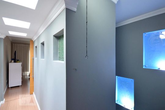 Corredor de casa à venda com 2 quartos, 110m² em Bosque da Saúde, São Paulo