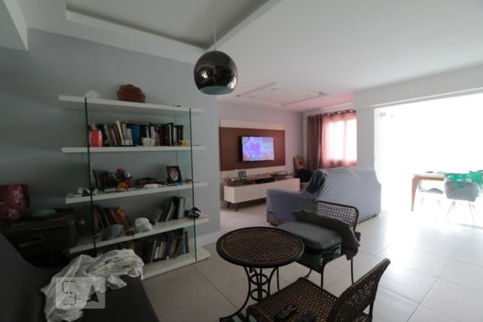 sala de apartamento para alugar com 2 quartos, 75m² em Jacarepaguá, Rio de Janeiro