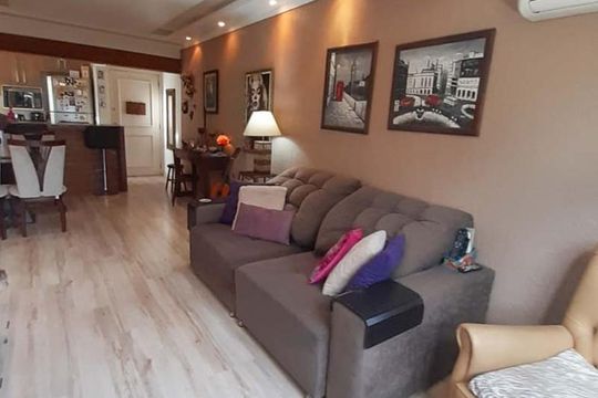 Sala de apartamento à venda com 2 quartos, 72m² em Teresópolis, Porto Alegre