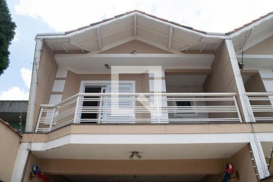 Fachada de casa à venda com 3 quartos, 200m² em Tucuruvi, São Paulo
