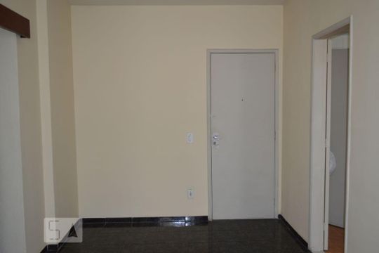 Sala de apartamento à venda com 2 quartos, 61m² em Fonseca, Niterói