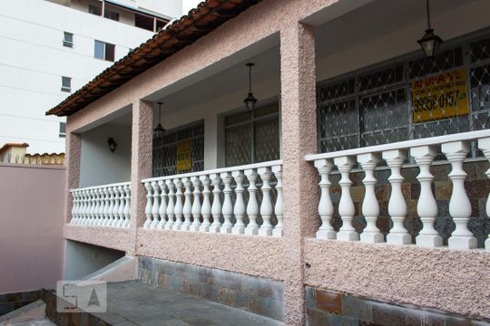 Fachada de casa à venda com 4 quartos, 159m² em Santa Ines, Belo Horizonte