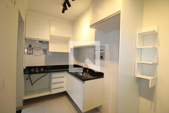 Sala / Cozinha de casa para alugar com 2 quartos, 44m² em Tucuruvi, São Paulo