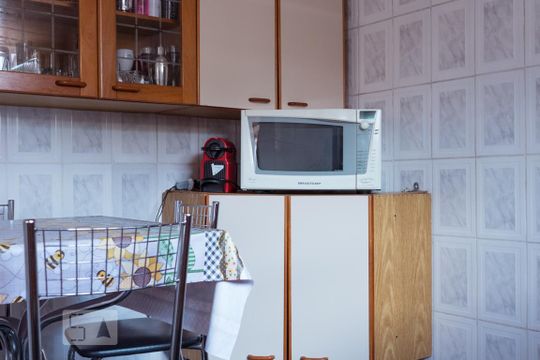 Cozinha 1 de casa à venda com 4 quartos, 200m² em Vila Bruna, São Paulo
