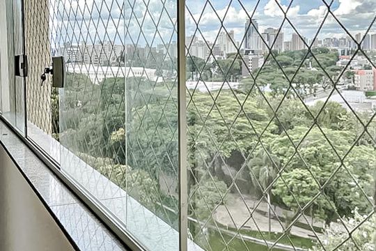 Sacada de apartamento à venda com 2 quartos, 93m² em Centro, Curitiba