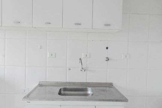 Cozinha de apartamento para alugar com 1 quarto, 62m² em Campo Belo, São Paulo