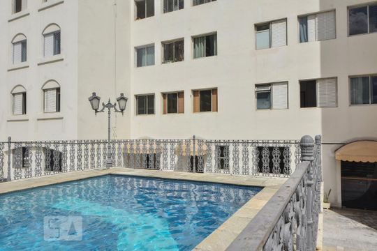 Piscina de apartamento para alugar com 1 quarto, 62m² em Campo Belo, São Paulo