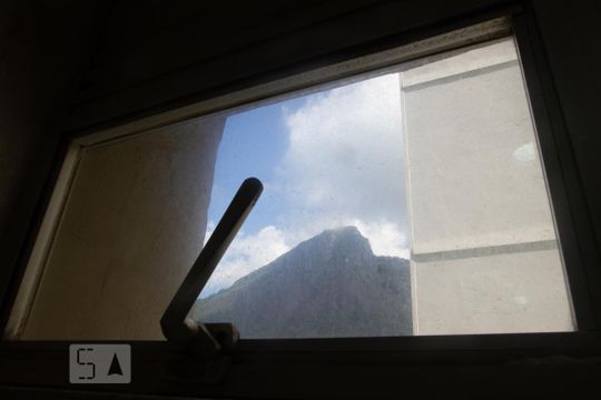 Vista do Banheiro Social de apartamento para alugar com 3 quartos, 100m² em Lagoa, Rio de Janeiro