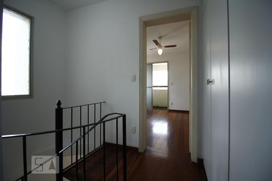 Hall Dormitório de apartamento à venda com 1 quarto, 73m² em Vila Mariana, São Paulo