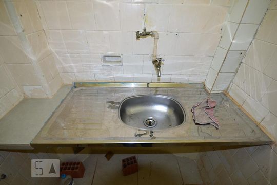 Cozinha de apartamento à venda com 1 quarto, 32m² em Catete, Rio de Janeiro