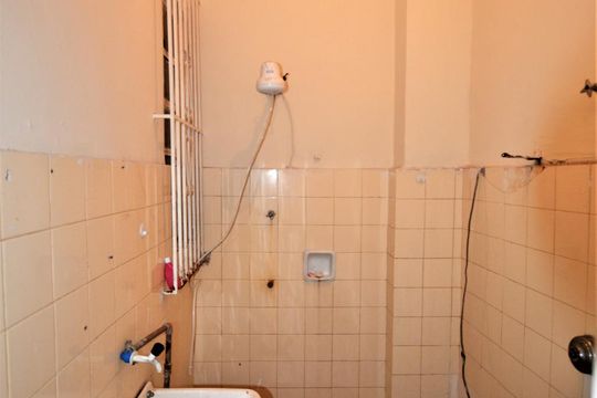 Banheiro de apartamento à venda com 1 quarto, 32m² em Catete, Rio de Janeiro