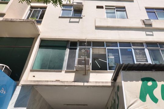 Fachada de apartamento à venda com 1 quarto, 32m² em Catete, Rio de Janeiro