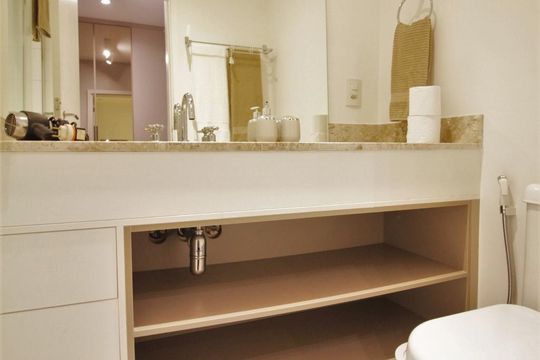Banheiro da suíte de apartamento à venda com 1 quarto, 59m² em Jardim Leonor, São Paulo