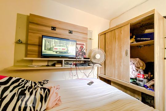 Quarto 01 de casa para alugar com 1 quarto, 190m² em Penha de França, São Paulo
