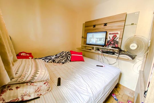 Quarto 01 de casa para alugar com 1 quarto, 190m² em Penha de França, São Paulo