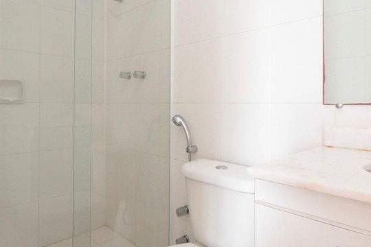 Banheiro da Suíte 1 de apartamento para alugar com 2 quartos, 110m² em Consolação, São Paulo