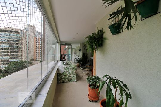 Varanda da Sala de apartamento à venda com 4 quartos, 248m² em Vila Suzana, São Paulo