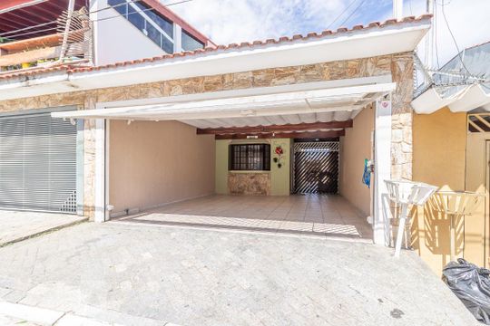 Fachada de casa à venda com 3 quartos, 180m² em Parque Boturussu, São Paulo