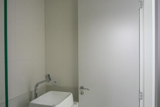 Banheiro de apartamento à venda com 2 quartos, 82m² em Santa Maria, Santo André