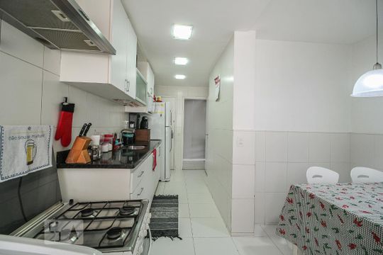 Cozinha de apartamento à venda com 3 quartos, 169m² em Anil, Rio de Janeiro
