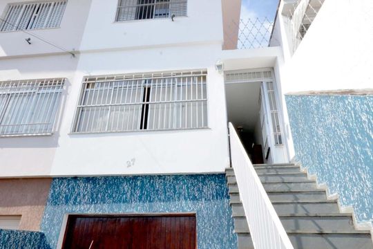 Fachada de casa à venda com 3 quartos, 188m² em Vila Brasilio Machado, São Paulo