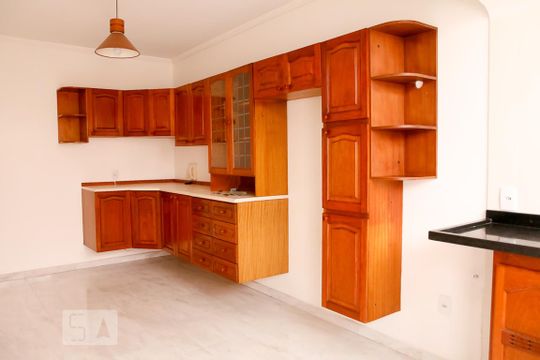 Cozinha de casa à venda com 4 quartos, 140m² em Jardim Satélite, São Paulo
