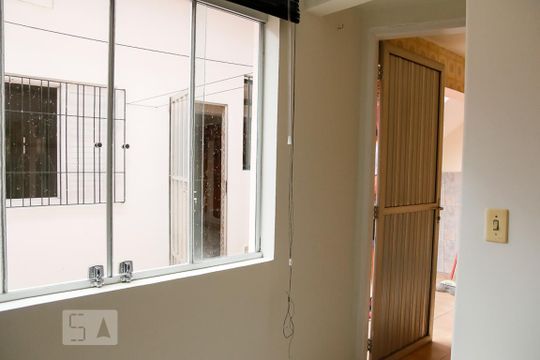 Escritório Edícula de casa à venda com 4 quartos, 140m² em Jardim Satélite, São Paulo