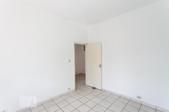 Quarto 1 de casa para alugar com 2 quartos, 75m² em Quarta Parada, São Paulo