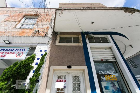 Fachada de casa para alugar com 2 quartos, 75m² em Quarta Parada, São Paulo