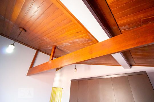 Comodo do sótão adaptado de casa à venda com 3 quartos, 330m² em Vila Curuca, Santo André