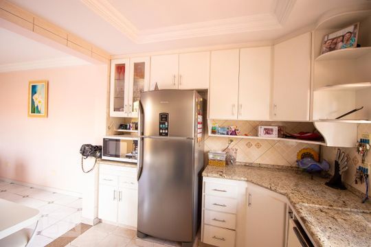 Cozinha de casa à venda com 3 quartos, 330m² em Vila Curuca, Santo André