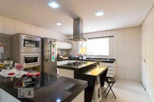 Cozinha de casa à venda com 5 quartos, 500m² em Jardim Gumercindo, Guarulhos