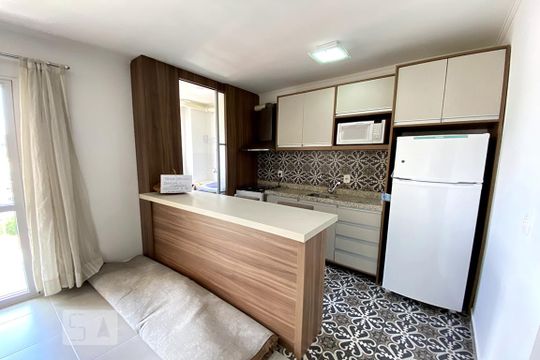 Sala e cozinha de apartamento à venda com 2 quartos, 55m² em Vila Nova, Novo Hamburgo