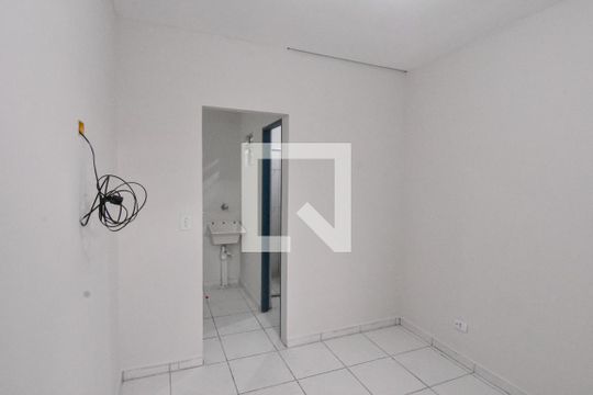 Quarto de kitnet/studio à venda com 1 quarto, 28m² em Vila Tolstoi, São Paulo