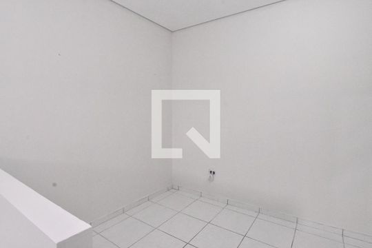 Sala de kitnet/studio à venda com 1 quarto, 28m² em Vila Tolstoi, São Paulo