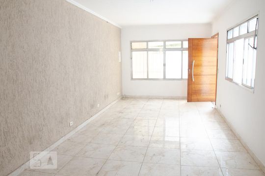 Sala de casa à venda com 3 quartos, 200m² em Jardim Guanca, São Paulo